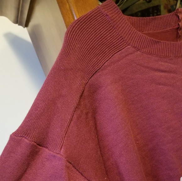 NWT- Maroon Zip Back Sweater - Picture 3 of 4
